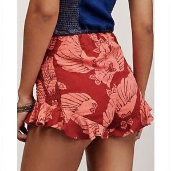 Free People Merpati Floral Print Red Ruffle Shorts - Picture 1 of 6